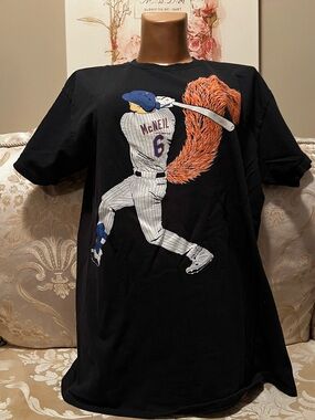 MLB Mets Tee Shirt Mc Neil #6 with Squirrel Tail